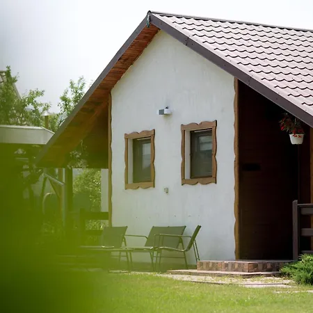 Casutele De Oaspeti Margo Vendeghazikok Campsite *